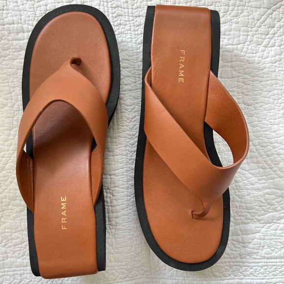 FRAME Le Ocean Platform Sandal in Tobacco. Size 39.5 - Picture 2 of 8